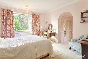 Photo 19- click for photo gallery